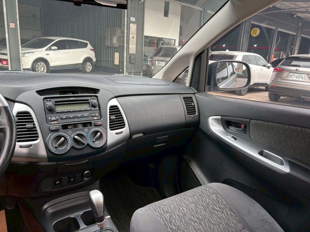 2015 末代 Toyota INNOVA 2.0E｜空間大又耐用｜全原廠保養+原版件+低里程，絕對漂亮不怕修  第12張相片