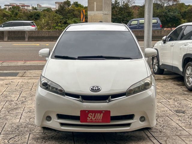 2012 Toyota WISH 頂級E-Hi款｜IKEY 免鑰匙、HID頭燈、安卓大車機 | 七座大空間 | 經典神車  第2張相片
