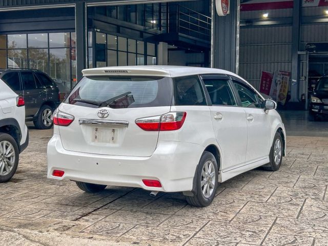 2012 Toyota WISH 頂級E-Hi款｜IKEY 免鑰匙、HID頭燈、安卓大車機 | 七座大空間 | 經典神車  第4張相片