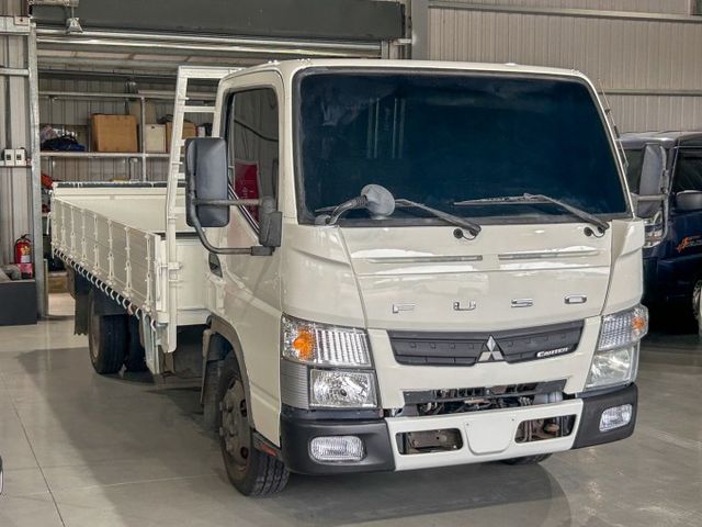 2015 堅達 ｜14呎後斗｜雙折升降尾門｜倒車顯影｜頂級音響設備  第3張相片