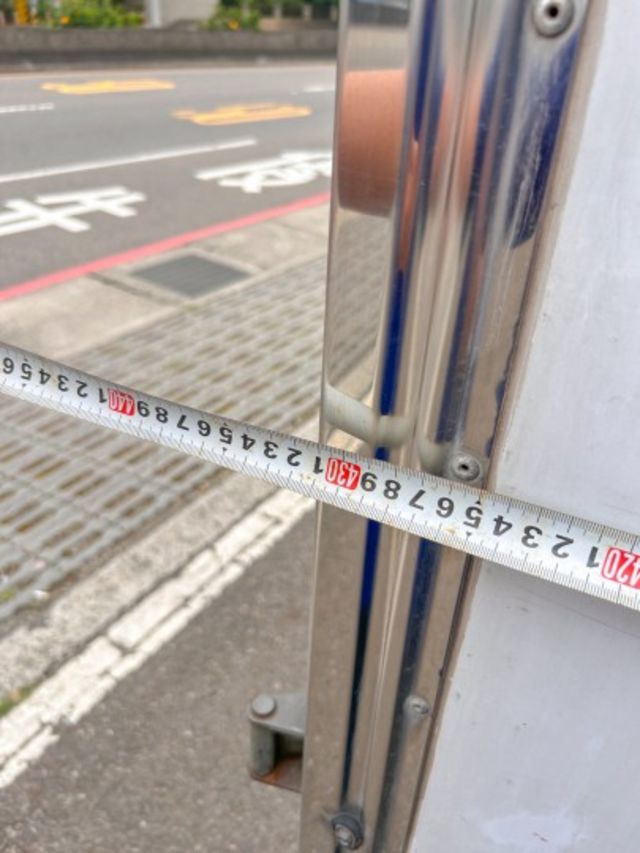 2019 ISUZU ELF｜里程13.8萬｜14呎｜-25度冷凍櫃｜左一右二開｜車況優質  第8張相片