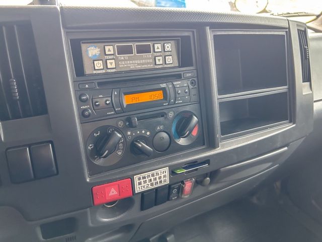 2019 ISUZU ELF｜里程13.8萬｜14呎｜-25度冷凍櫃｜左一右二開｜車況優質  第10張相片