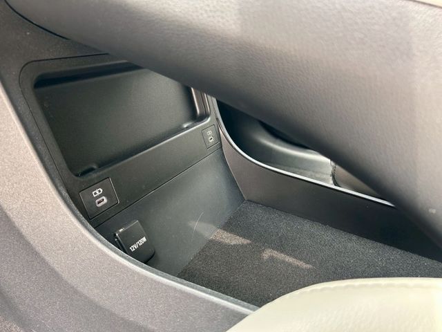 想嘗試電動車但預算有限｜2022年 BZ4x 比油電車更划算的選擇｜原廠保固至2030  第16張相片