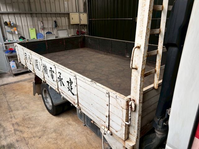 【稀有低里程】僅跑9萬的2014 ISUZU｜11呎半木斗｜車況優質，買回去直接開工  第6張相片