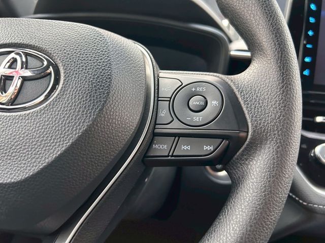 2025 CCross Hybrid油電尊爵｜稀有新古車｜里程不到6000｜環景、盲點、LED、電子手煞  第13張相片