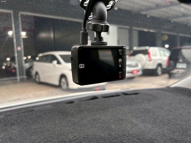 【新手圓夢/代步首選】2011 VW POLO 1.4 | 白色 | 德系工藝 | 安全性極高  第9張相片