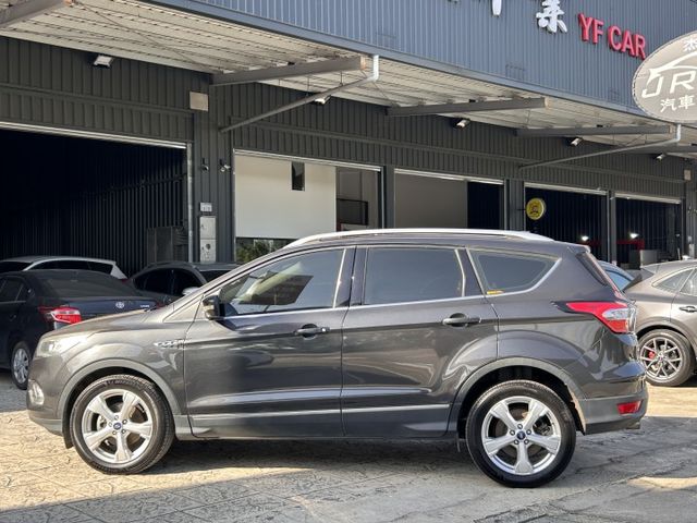 Kuga 1.5渦輪 時尚款｜全景天窗、電動尾門、Carplay、盲點偵測、雙區恆溫、定速、快撥｜全家出遊、配備豪華  第6張相片