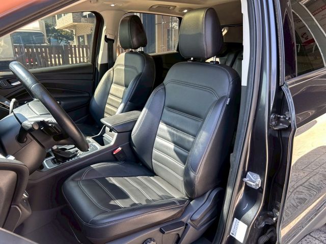 Kuga 1.5渦輪 時尚款｜全景天窗、電動尾門、Carplay、盲點偵測、雙區恆溫、定速、快撥｜全家出遊、配備豪華  第8張相片