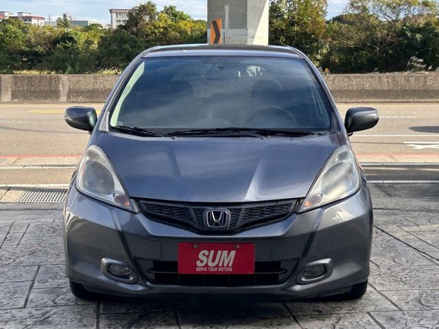 1.5 VTI-S版｜五門代步小車｜年份新、里程低｜代步、新鮮人首選｜換檔撥片、定速巡航  第2張相片
