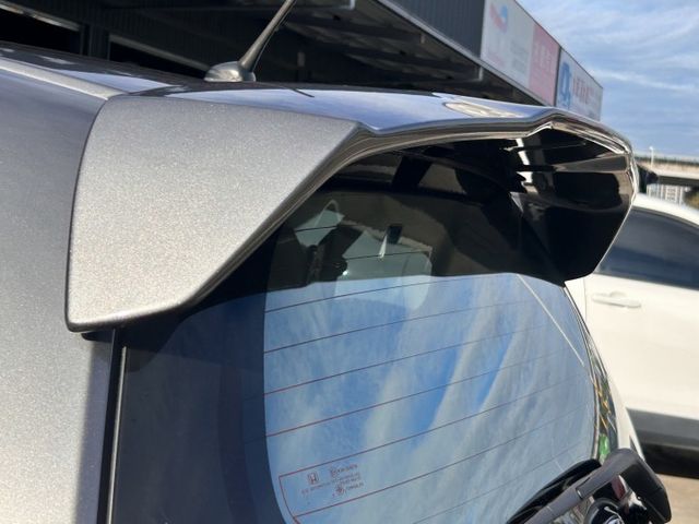 1.5 VTI-S版｜五門代步小車｜年份新、里程低｜代步、新鮮人首選｜換檔撥片、定速巡航  第15張相片