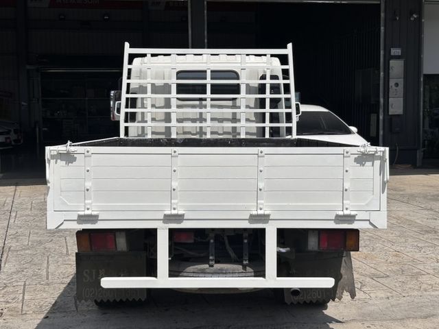 【稀有低里程】僅跑9萬的2014 ISUZU｜11呎半木斗｜車況優質，買回去直接開工  第5張相片