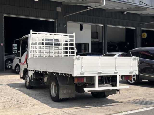 【稀有低里程】僅跑9萬的2014 ISUZU｜11呎半木斗｜車況優質，買回去直接開工  第6張相片