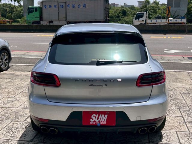 MACAN S DIESEL 認證超美車 柴油 總代理 前後行車記錄器 倒車攝影機 電動尾門 電動椅  第4張相片