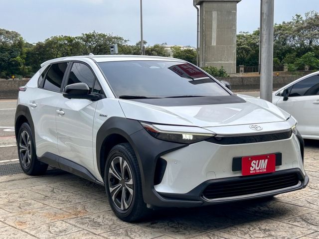 想嘗試電動車但預算有限｜2022年 BZ4x 比油電車更划算的選擇｜原廠保固至2030  第2張相片