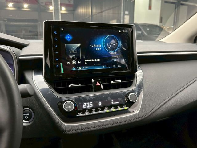 油電尊爵 小改款｜盲點偵測、Carplay、ACC全速域、全彩儀表板｜原廠保養、原廠保固、原版件  第9張相片