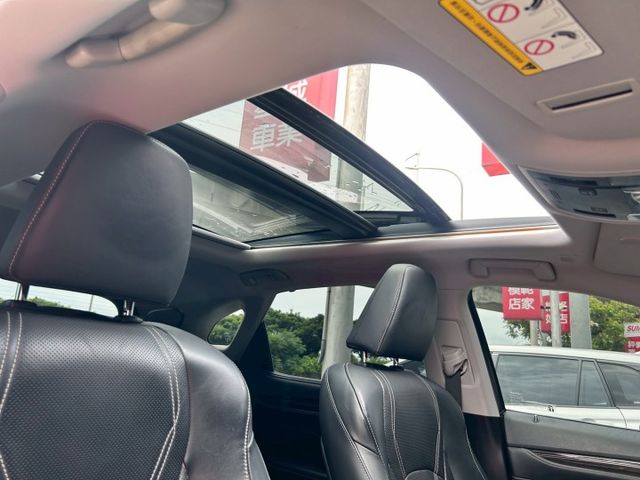現省百萬 RX300 / 旗艦版 / 全景天窗 / ML音響 / 黑色美車 / 原版件  第14張相片