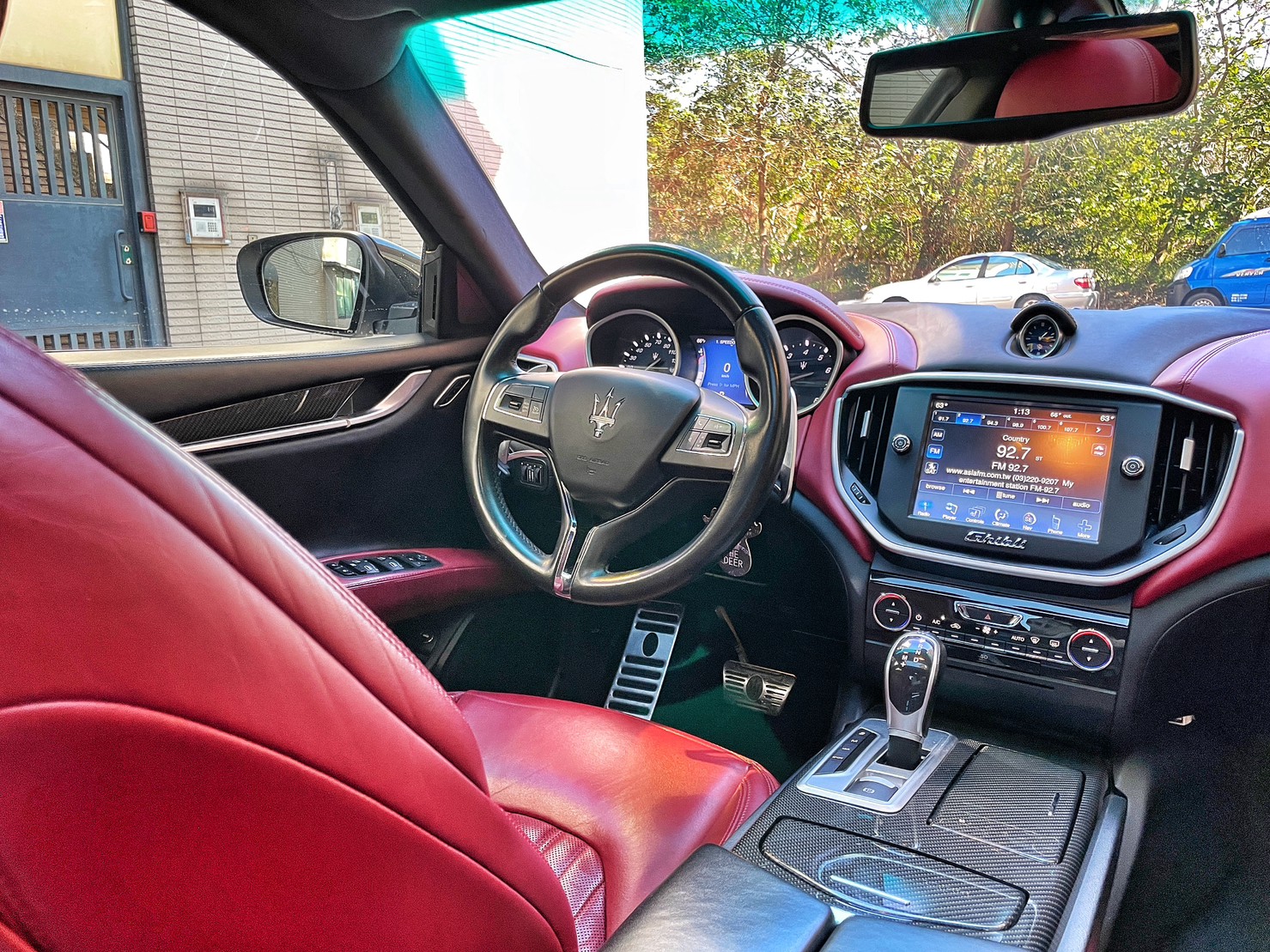 四驅中大型運動豪華房車 超帥紅內裝 僅跑6萬公里保證✅  第11張相片