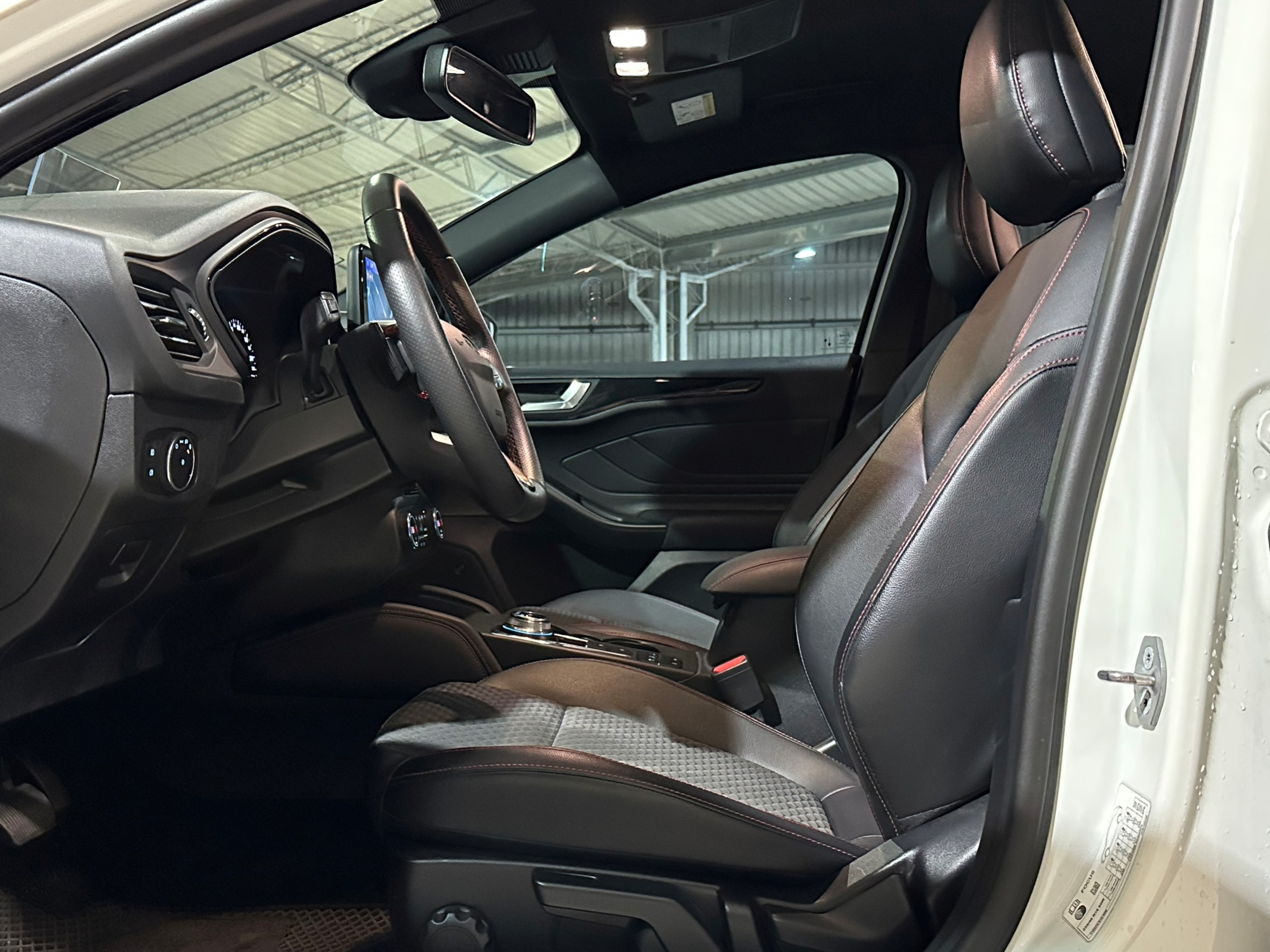 HUD抬顯/ACC跟車/Carplay/B&Q音響日系高CP運動小車，實跑5萬公里保證  第11張相片