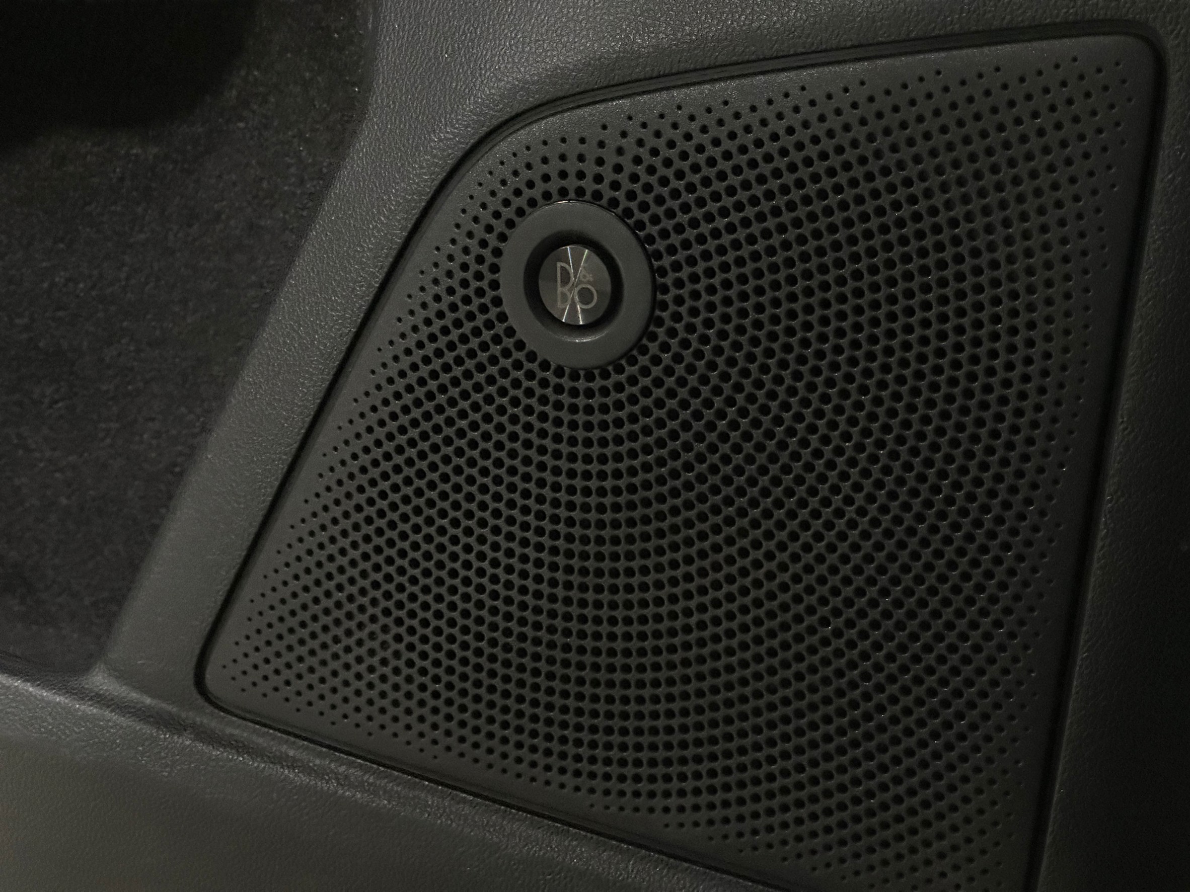 HUD抬顯/ACC跟車/Carplay/B&Q音響日系高CP運動小車，實跑5萬公里保證  第12張相片