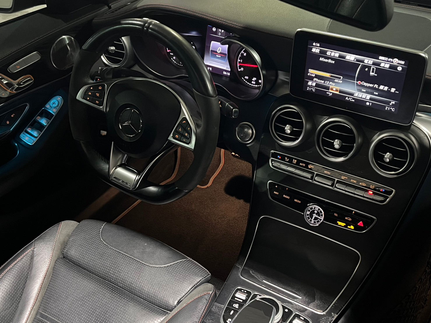 四出跑車排氣管/ED1套件/輕量化鍛造鋁圈/黃色AMG卡鉗/跑車座椅/紅色安全帶/23P全套件/360環景/電動尾門/柏林之音/盲點偵測  第9張相片