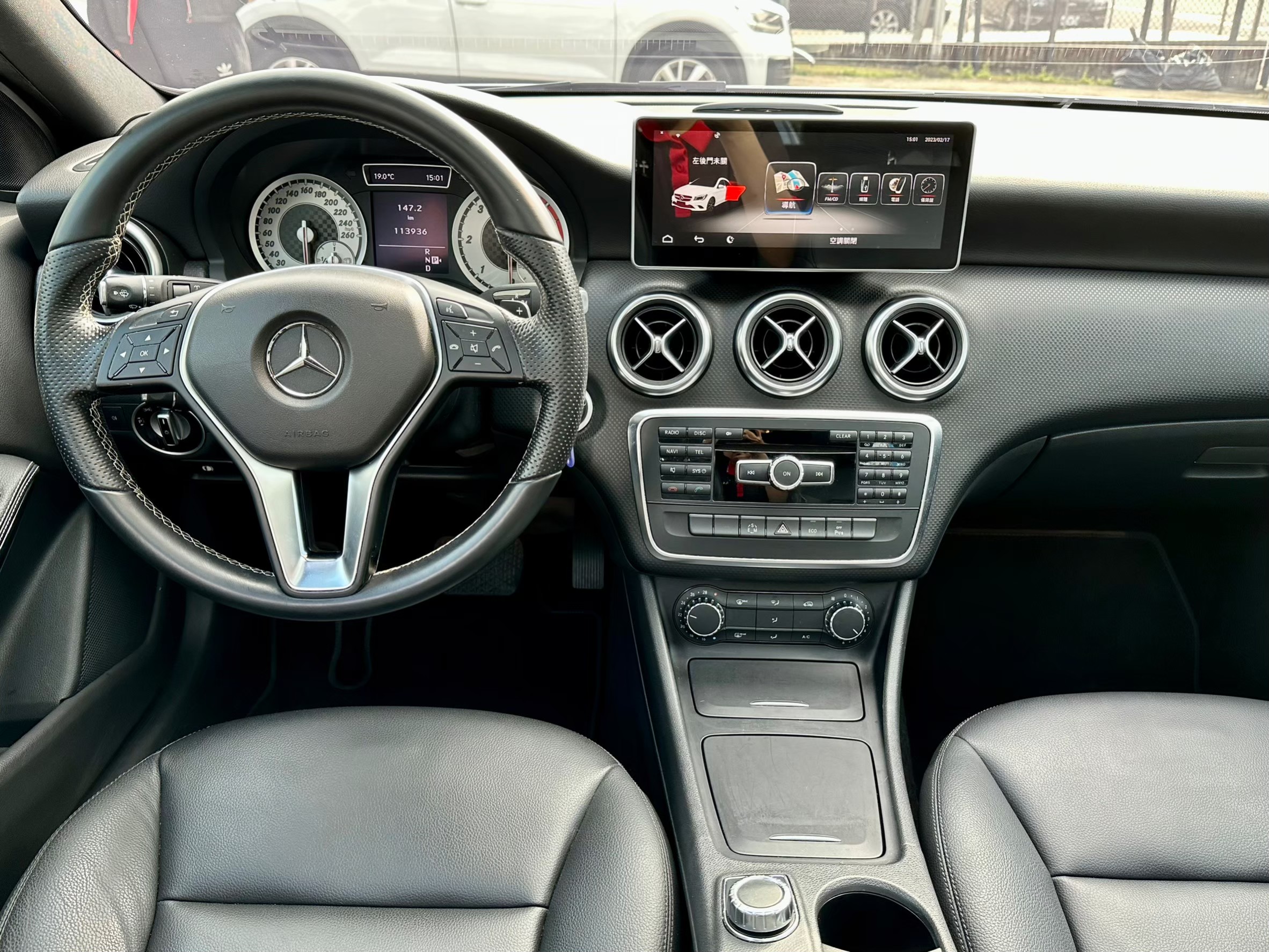 正2012年出廠 M-Benz A-Class A200 CDI Urban BlueEFFICIENCY  第9張相片