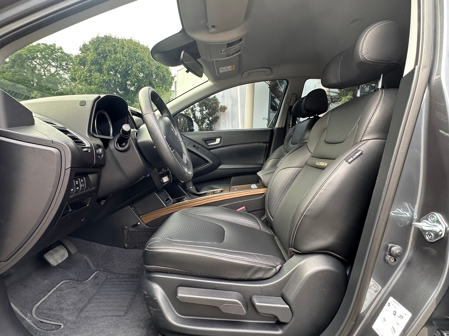 正2021年出廠 Luxgen U6 GT智遊特仕版  第6張相片