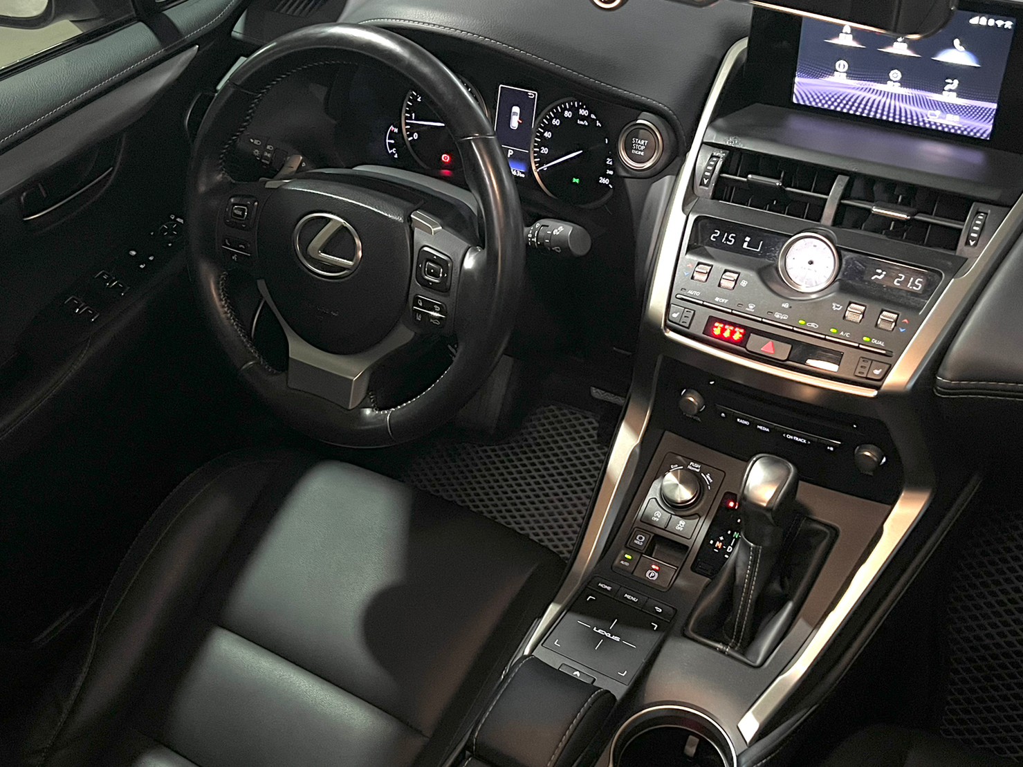 正2018年出廠Lexus NX200菁英Plus版  第7張相片