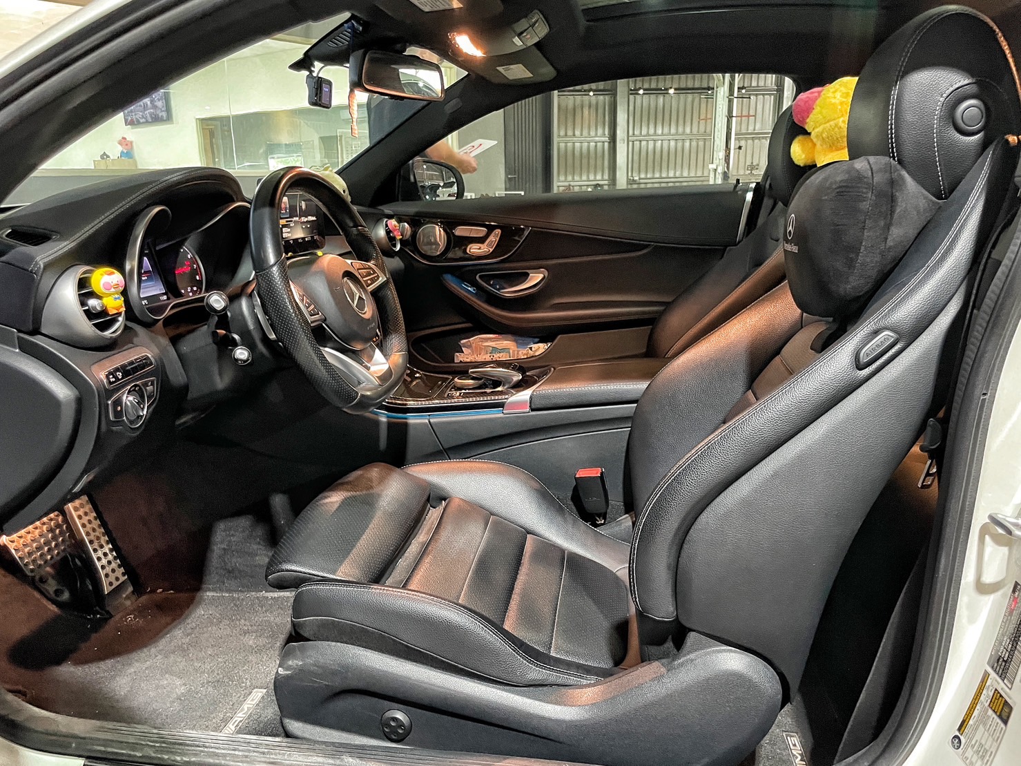 M-Benz C-Class Sedan C300 Coupe  第5張相片