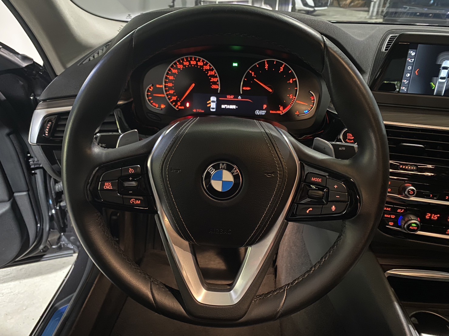 ♦️2017年BMW 5-Series Sedan 520d♦️  第10張相片