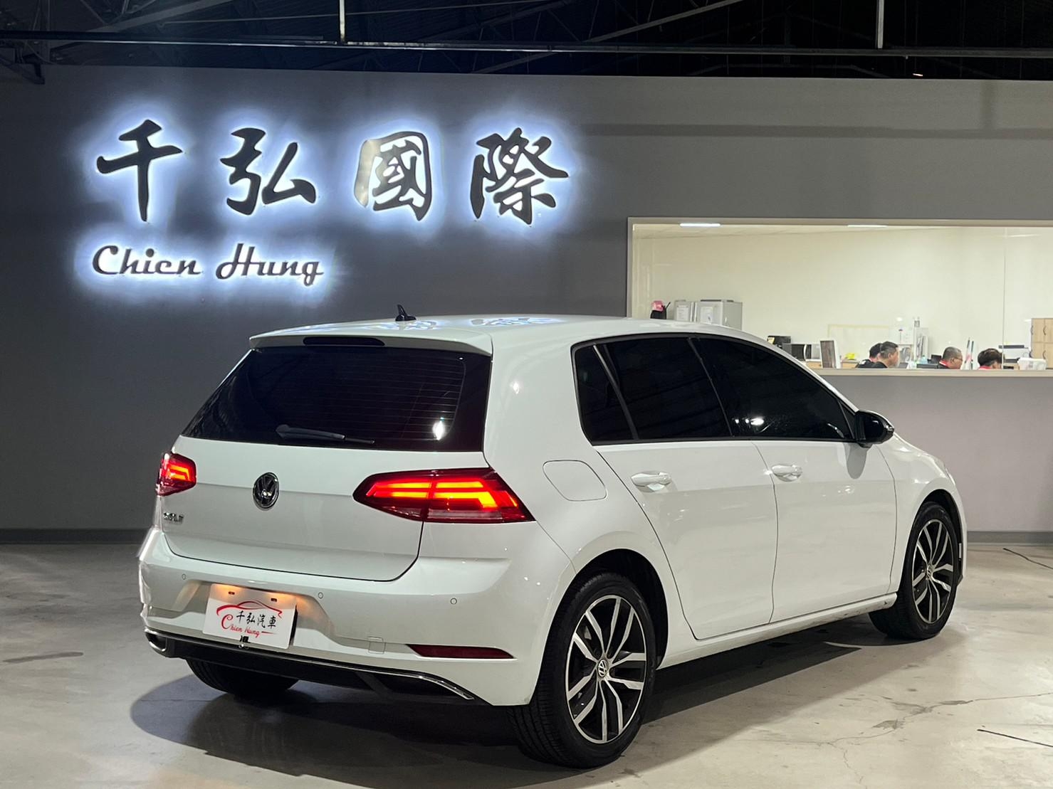 正2020年♦️Volkswagen Golf 280 TSI Life♦️  第3張相片