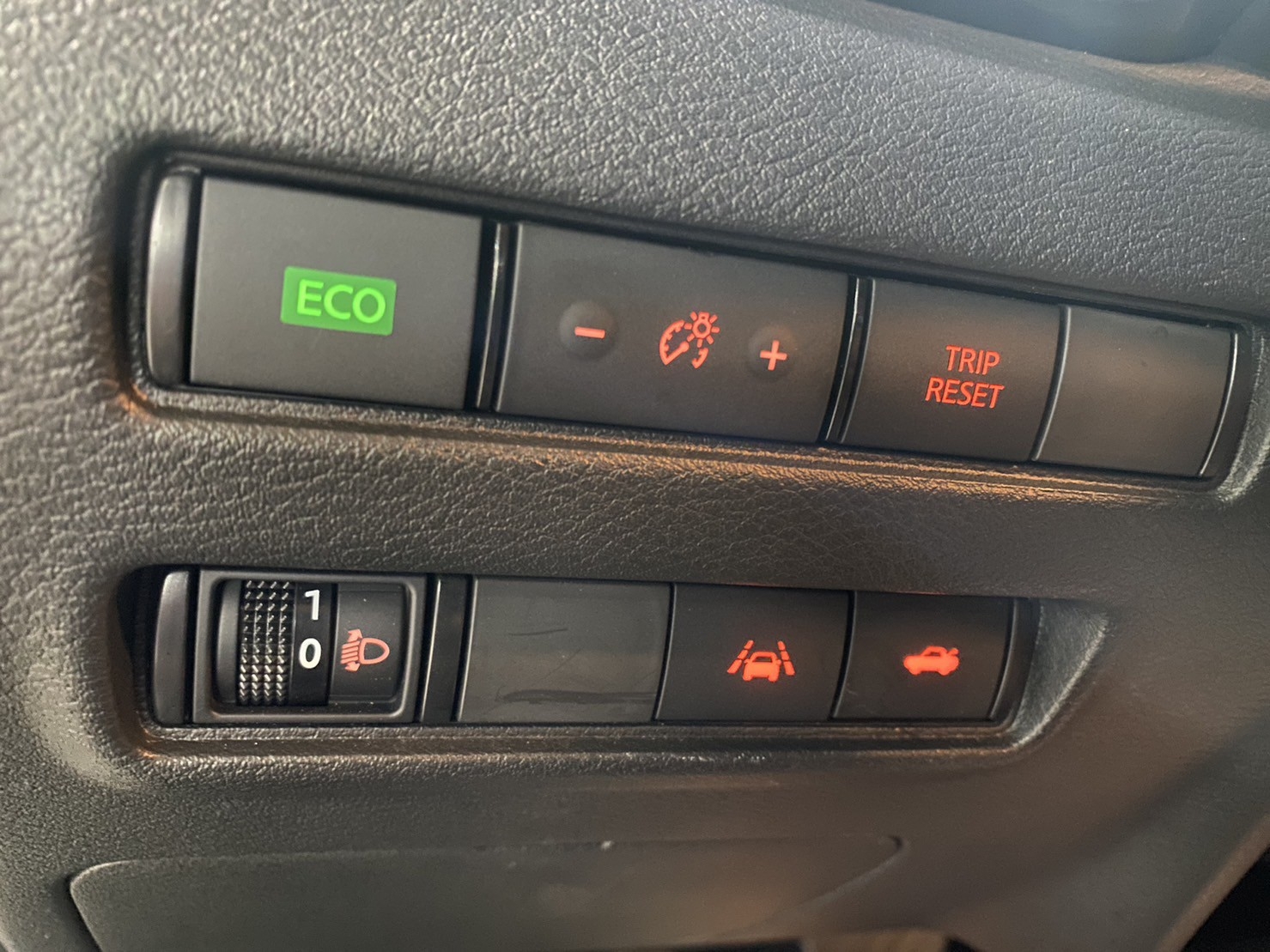 正2021年♦️Nissan Sentra 1.6尊爵版♦️  第9張相片