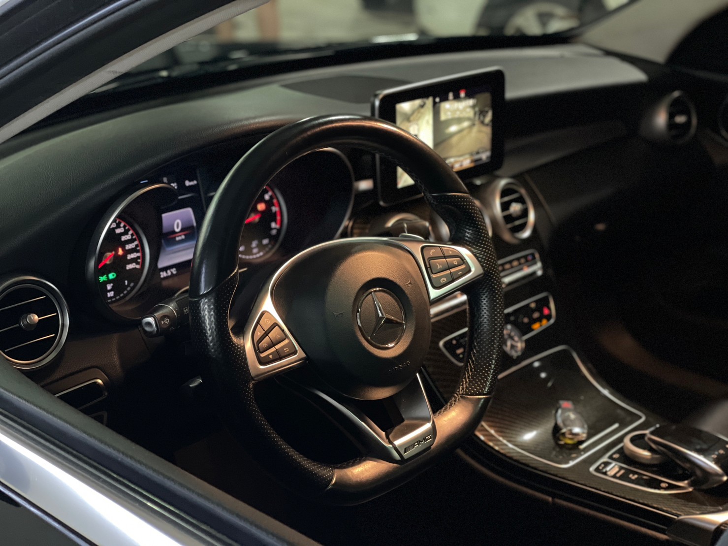♦️W205型 M-Benz C-Class C300 AMG♦️  第9張相片
