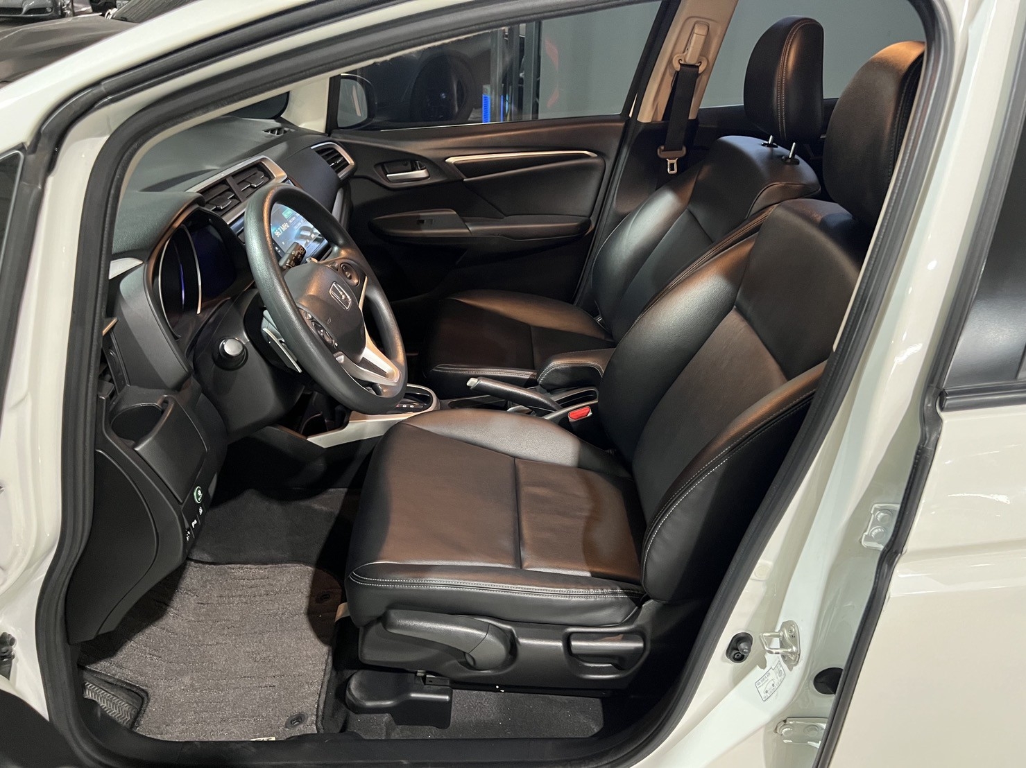 正2019年♦️Honda Fit 1.5 S♦️  第6張相片
