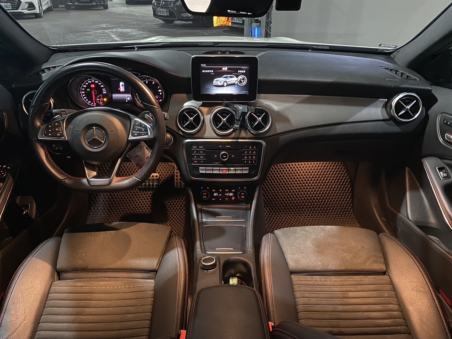正2018年♦️M-Benz GLA-Class GLA180運動版♦️  第10張相片