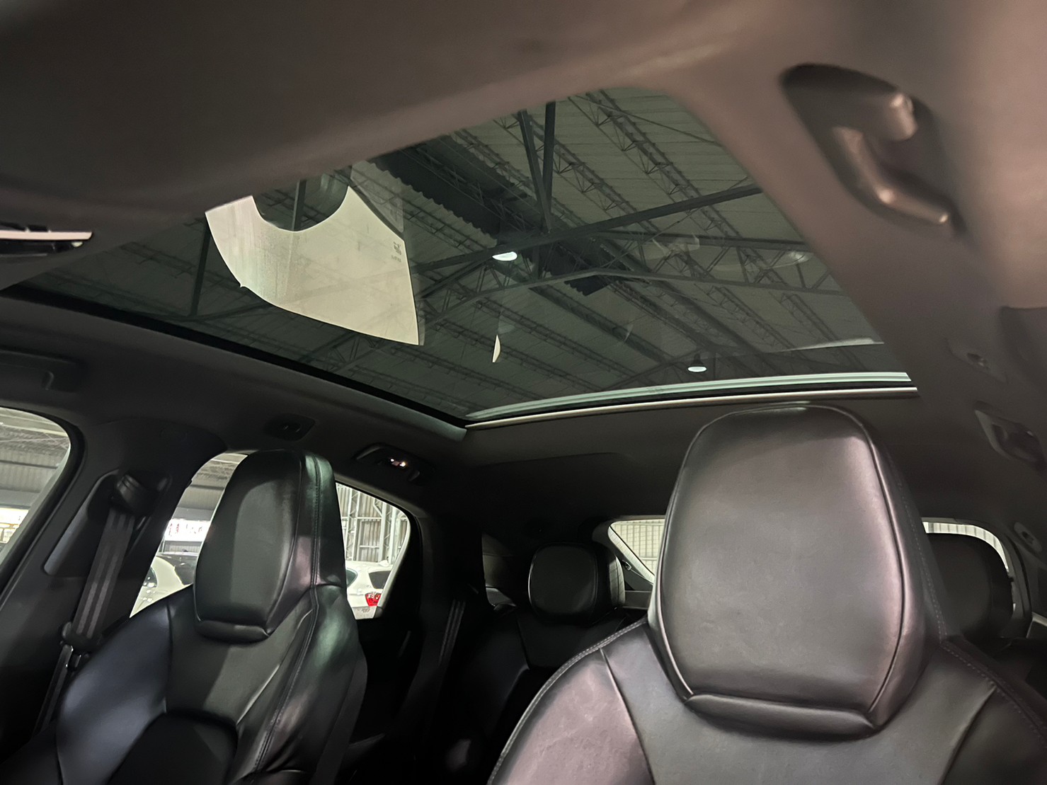正2021年♦️Porsche Cayenne Coupe V6♦️  第12張相片
