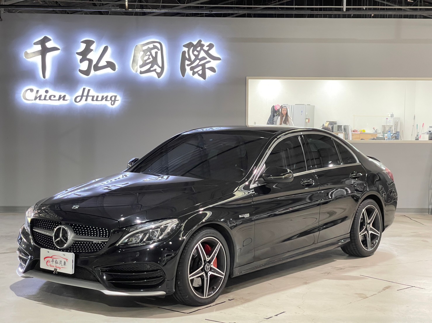 正2015年♦️W205型 M-Benz C-Class C300 AMG♦️  第1張相片