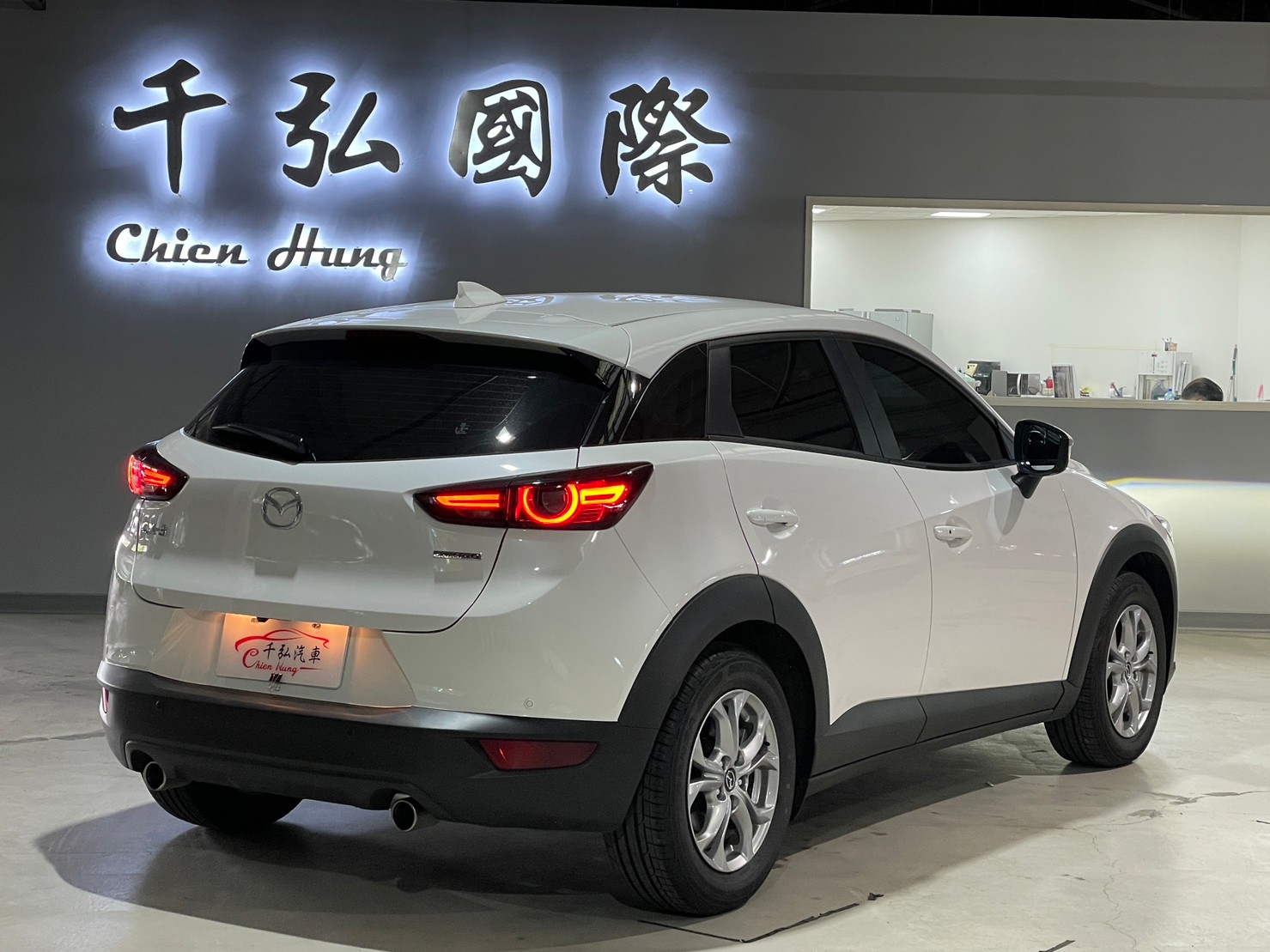 正2021年♦️Mazda CX-3 2.0頂級型♦️  第3張相片