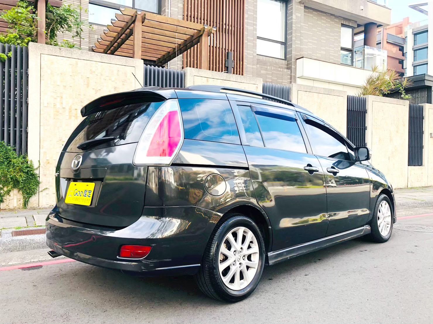 ♦️2010年式 Mazda 5 2.0尊貴型七人座♦️  第4張相片
