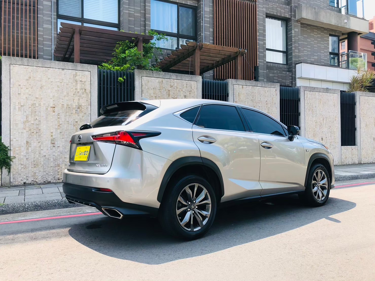 ♦️正2018年出廠 Lexus NX 300 F Sport♦️  第4張相片