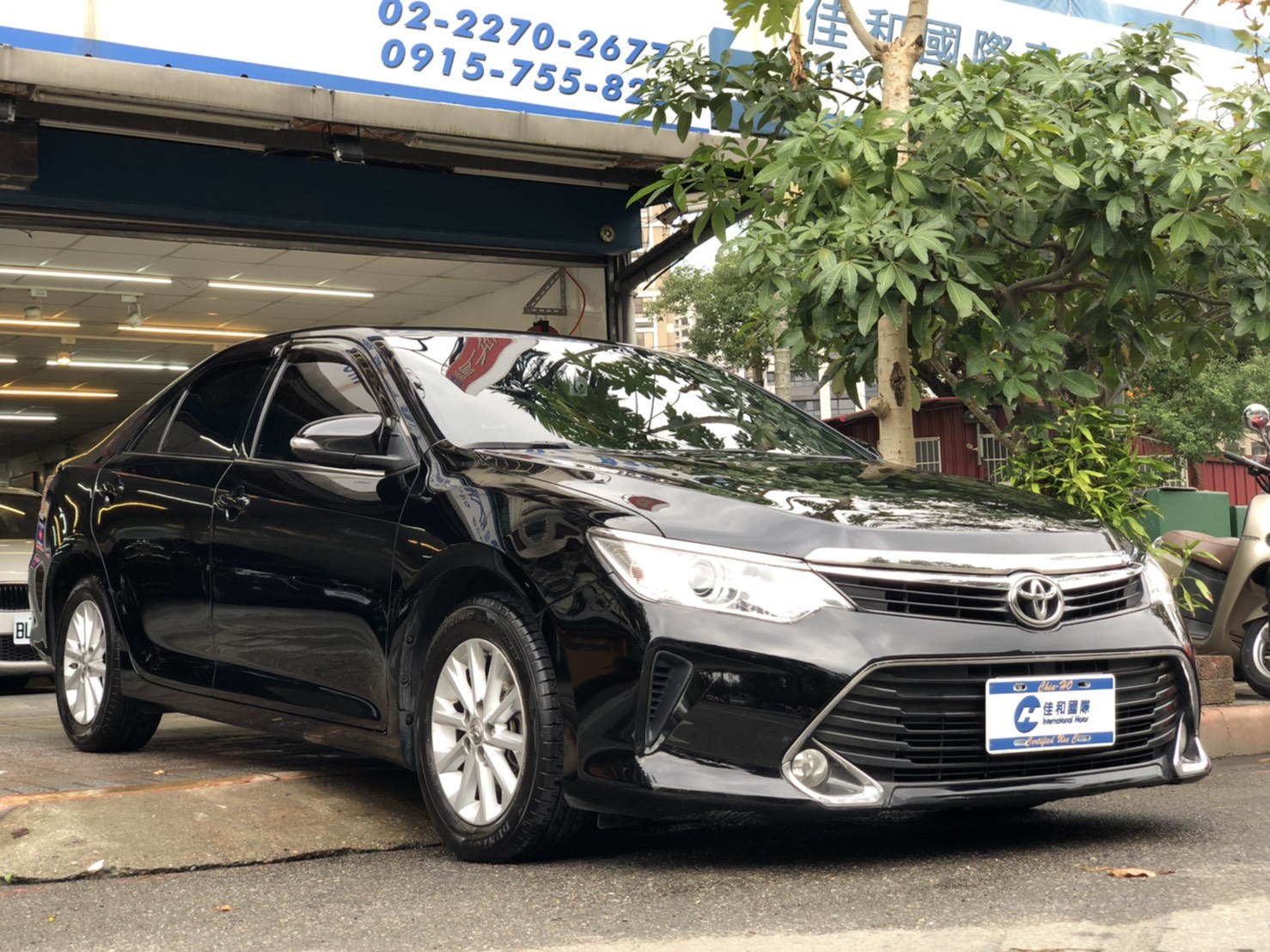 ♦️正2018年出廠 Toyota Camry 2.0經典♦️  第2張相片