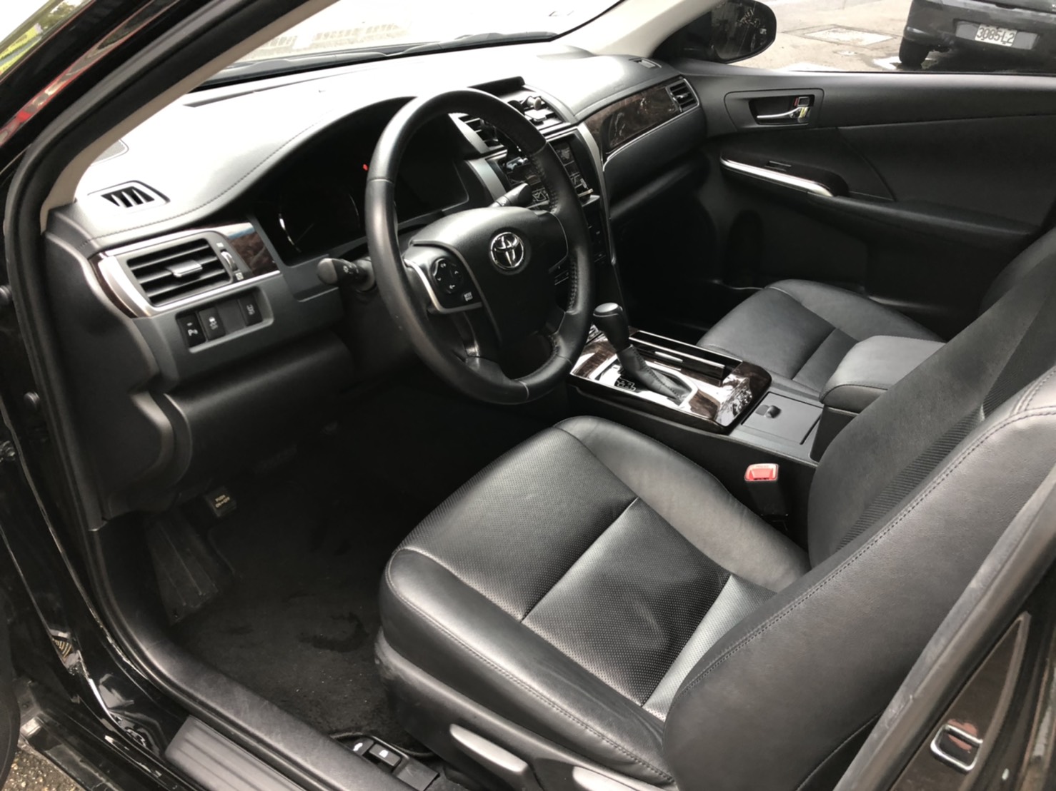 ♦️正2018年出廠 Toyota Camry 2.0經典♦️  第4張相片