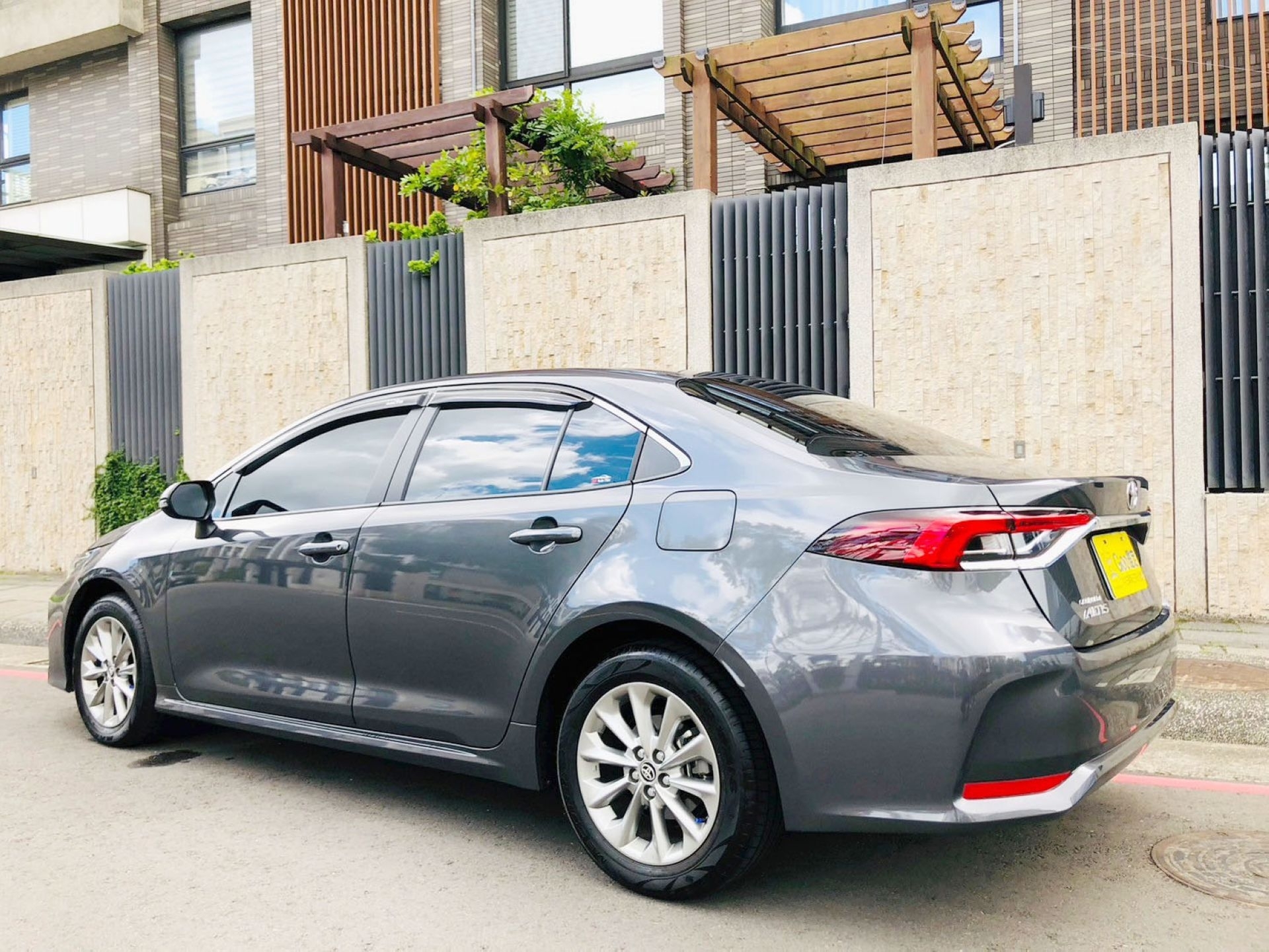 ♦️正2021年出廠 Toyota Corolla Altis 1.8豪華♦️  第3張相片
