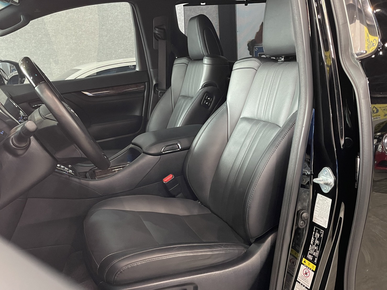 正2020年♦️Toyota Alphard Executive Lounge 3.5♦️  第3張相片