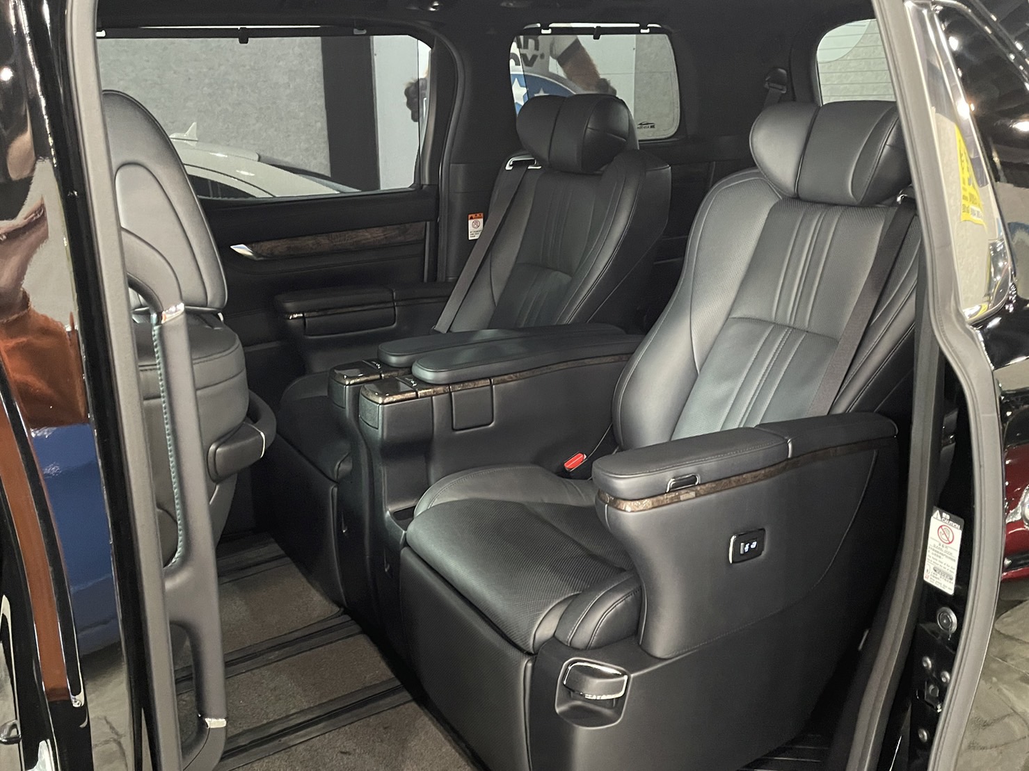 正2020年♦️Toyota Alphard Executive Lounge 3.5♦️  第7張相片