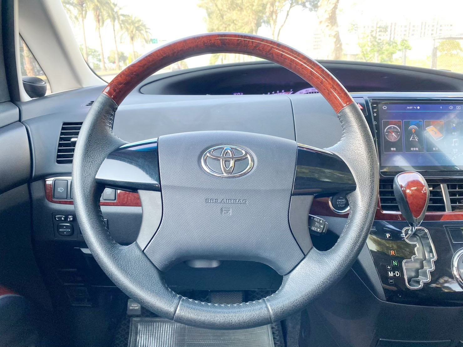 ♦️正2017年Toyota Previa 2.4豪華版♦️  第10張相片