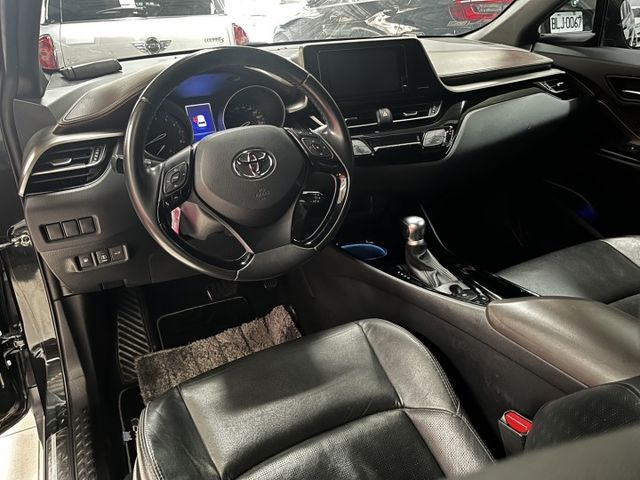 2019年 TOYOTA  C-HR 1.2  第5張相片