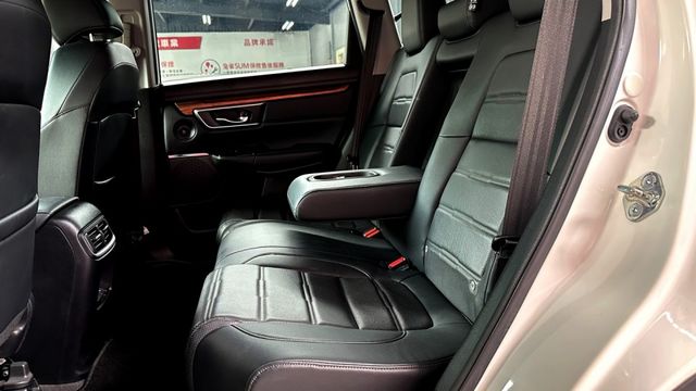 2019年 HONDA CR-V S版 1.5T  原版件 全原廠保養 加選盲點  第6張相片