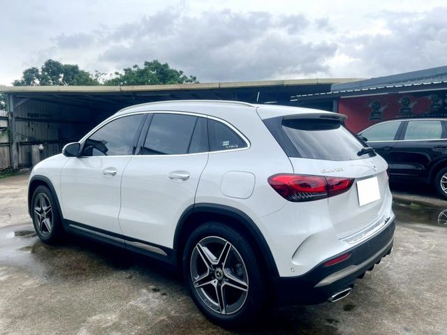 2022年 GLA180 原版件認證車 H247型 豪華版 有記憶座椅  第17張相片