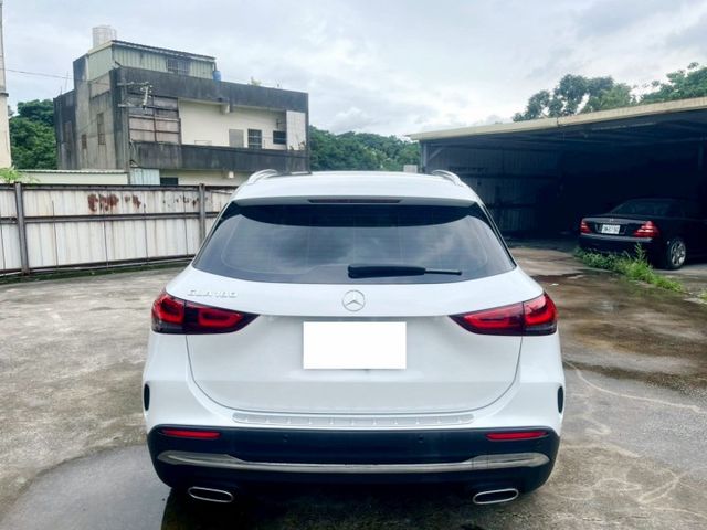 2022年 GLA180 原版件認證車 H247型 豪華版 有記憶座椅  第19張相片