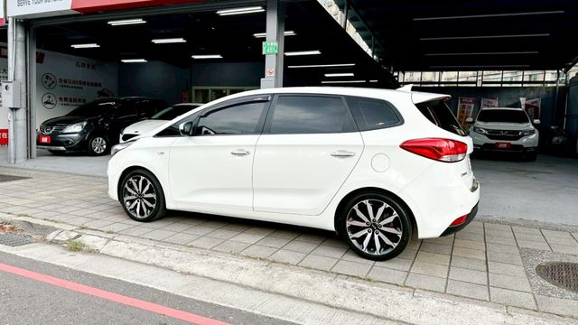 2017年 KIA CARENS 1.7 柴油版 五人座 有加第三排  第5張相片